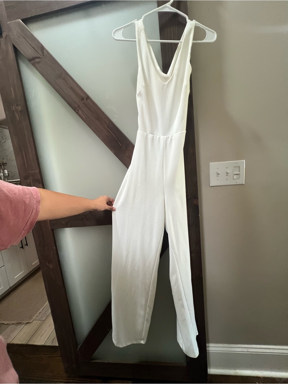 Sleeveless V-Neck White Crossback Jumpsuit